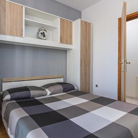 Cozy Apartment In Porec With Wifi Exterior foto